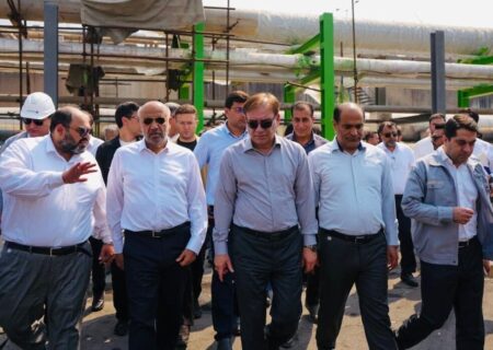 تأکید وزیر تعاون، کار و رفاه اجتماعی بر استمرار تولید و تسریع بازسازی بخش‌های آسیب‌دیده پتروشیمی جم